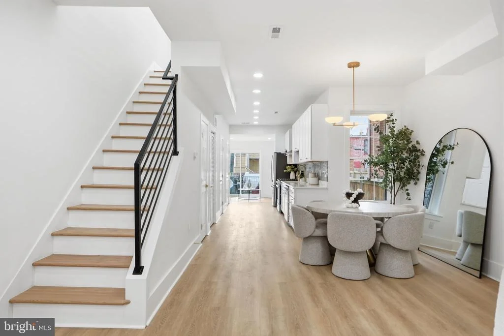 Photo of 325 14TH STREET NE