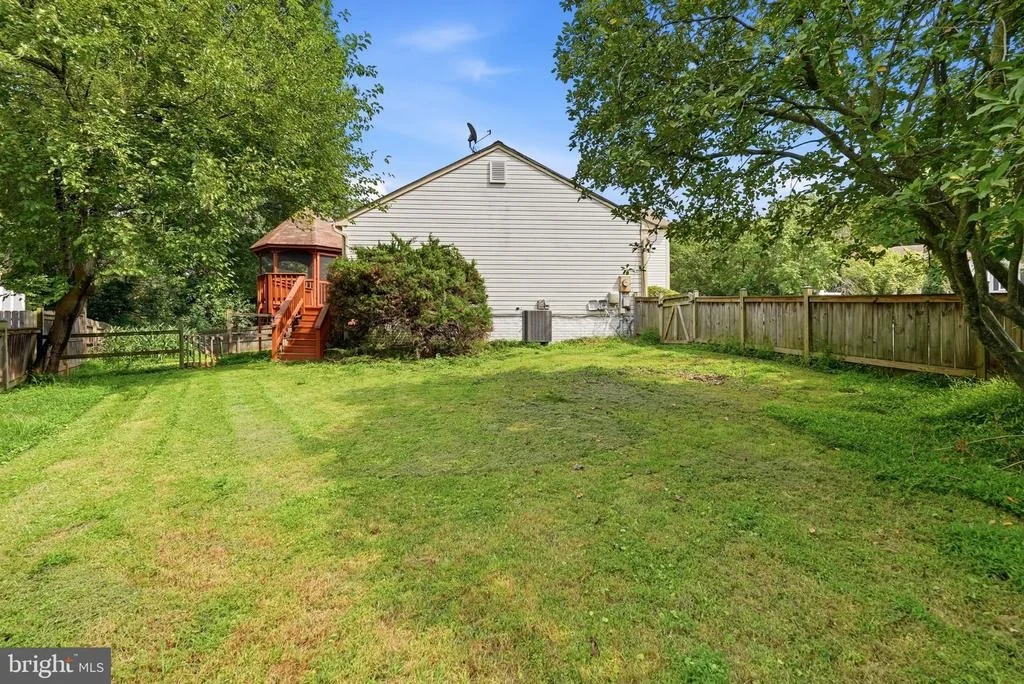 Photo of 18007 SILVER LEAF DRIVE