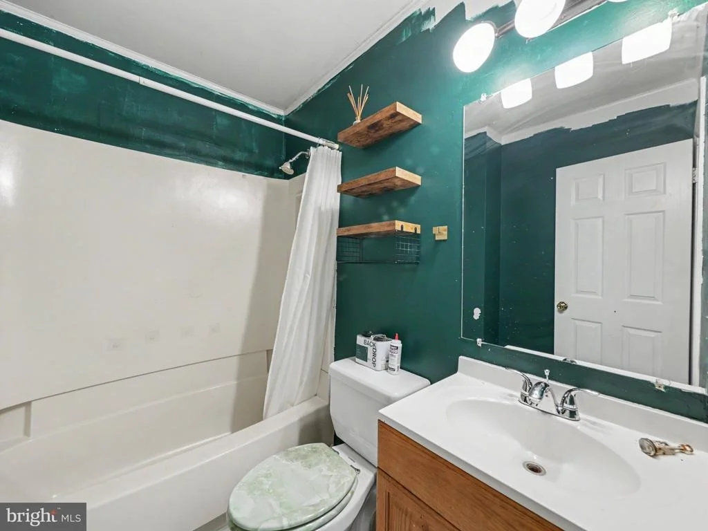 Photo of 211 MIDSHIPMAN CIRCLE
