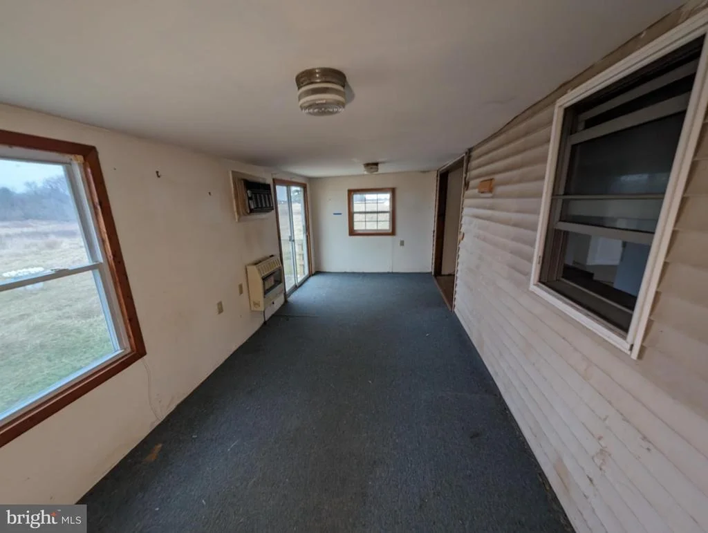 Photo of 585 GROVE NECK ROAD