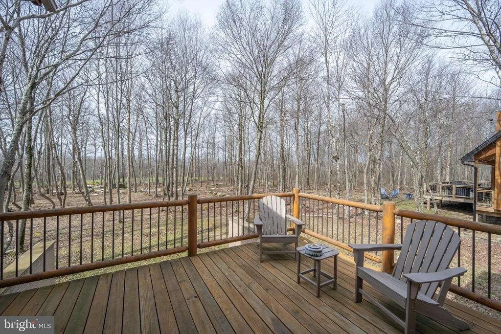 Photo of 276 SUNDANCE WAY