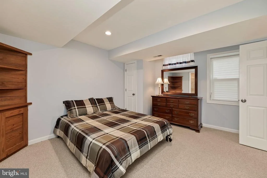 Photo of 10013 PURITAN WAY