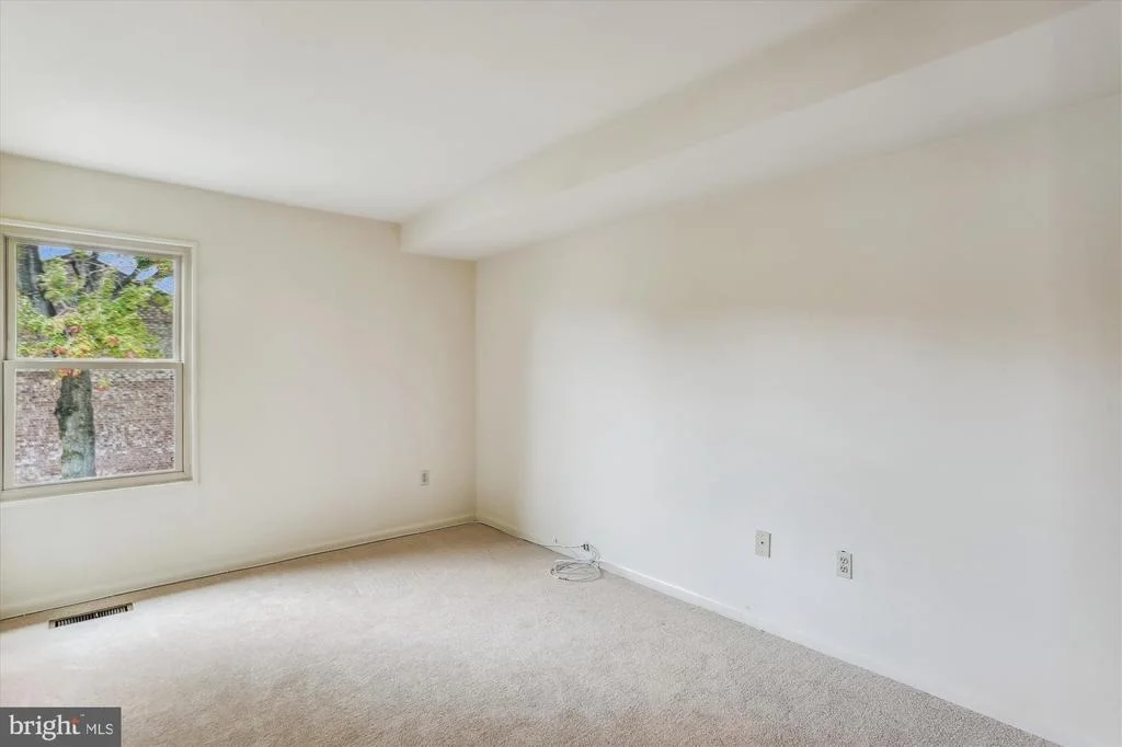 Photo of Unit 102D at 3640 GLENEAGLES DRIVE