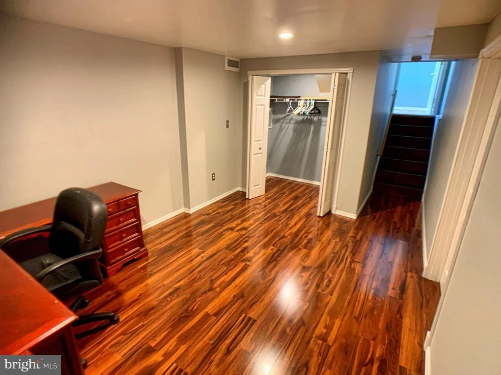 Photo of 210 CONTOUR ROAD