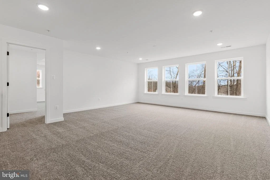Photo of 2000 ARAM DRIVE