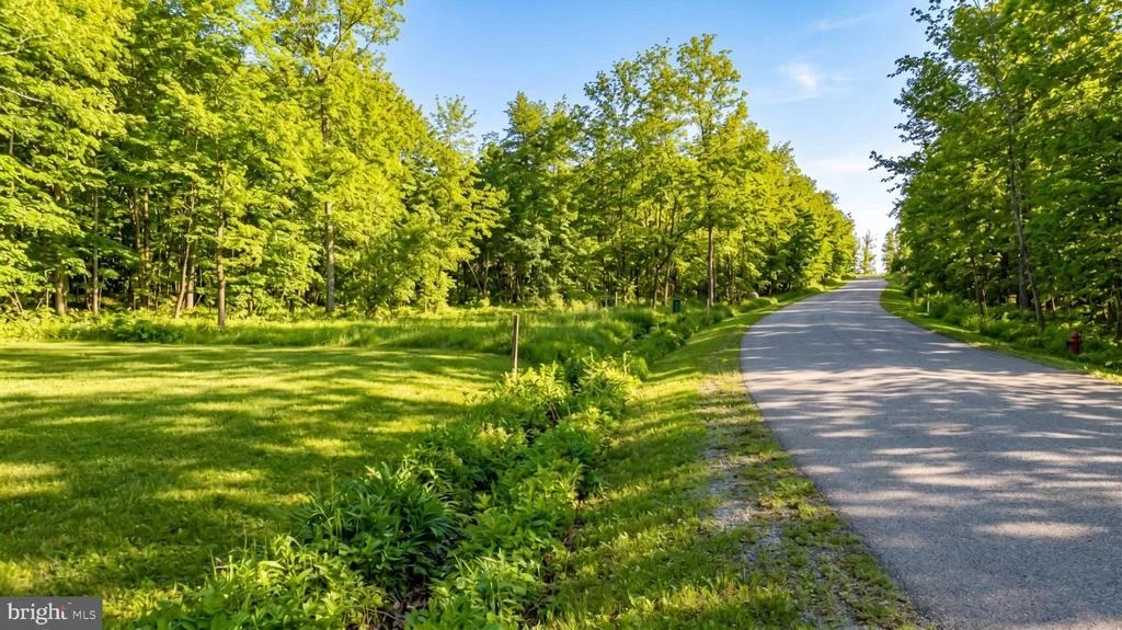 Photo of 94 MOUNTAINTOP ROAD