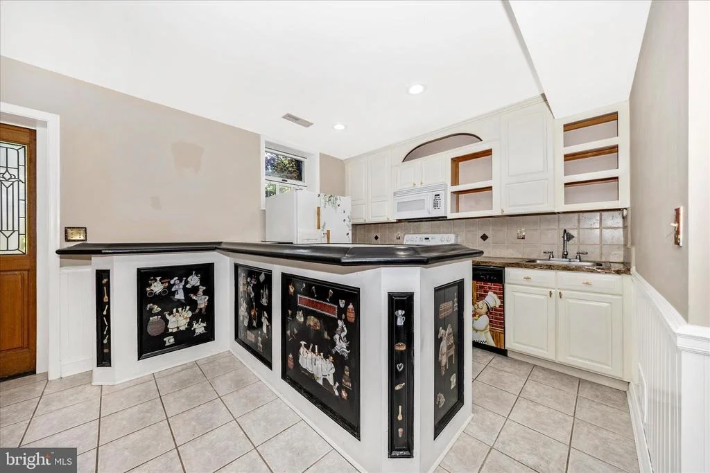 Photo of 6104 EDMONT DRIVE