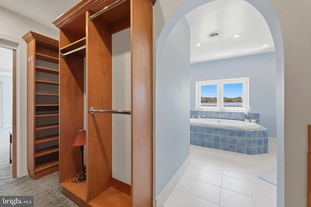 Photo of 2292 LAKE DRIVE