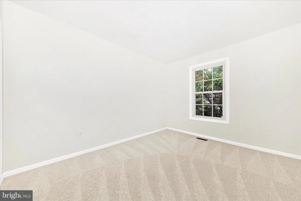 Photo of 176 STONEYBROOK COURT