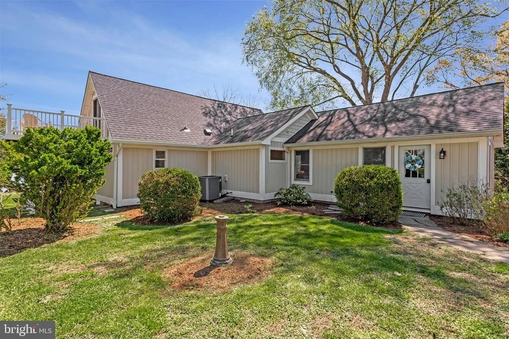 Photo of 1268 HAYES ROAD