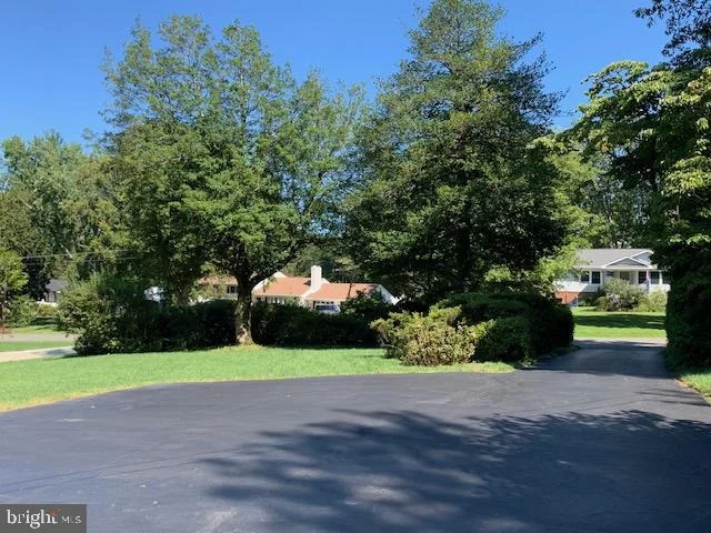 Photo of 10125 GLENMERE ROAD