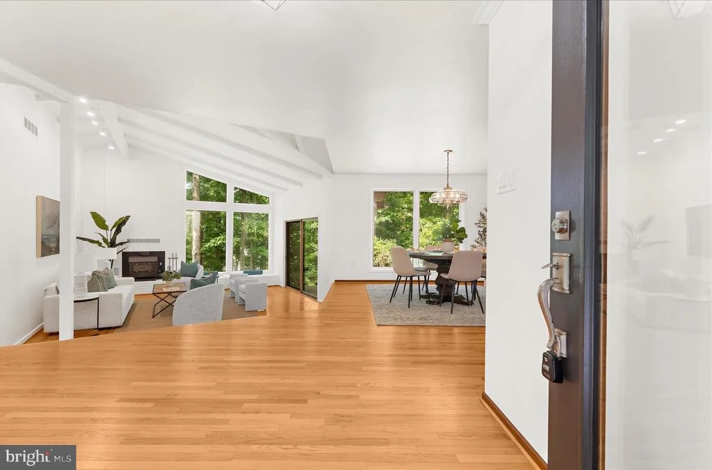 Photo of 698 DISCOVERY ROAD