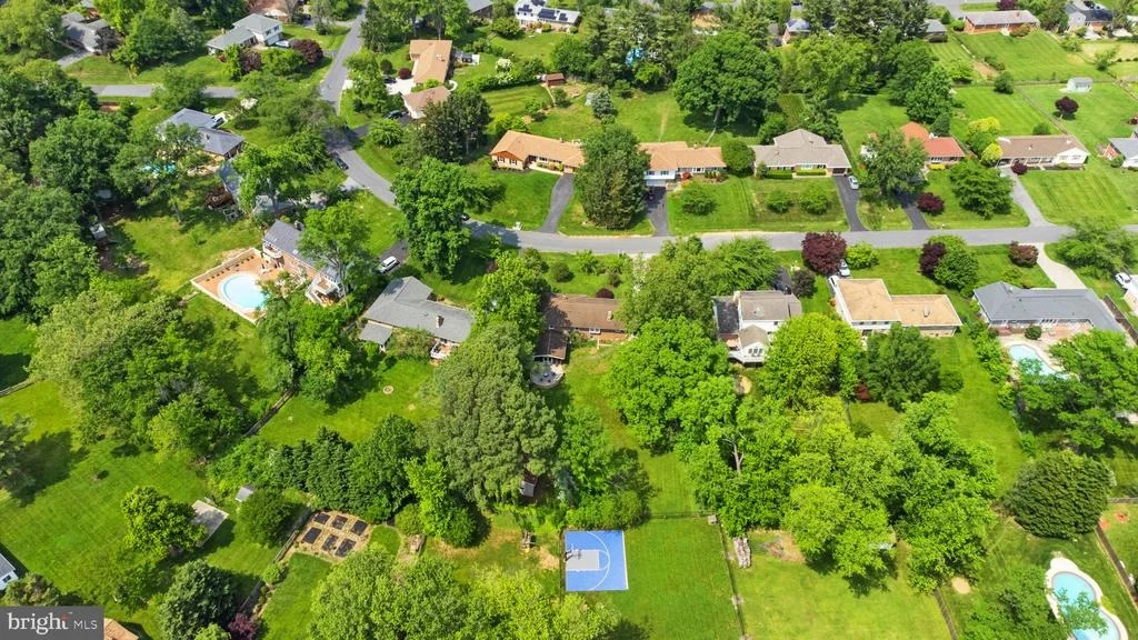 Photo of 4117 QUEEN MARY DRIVE