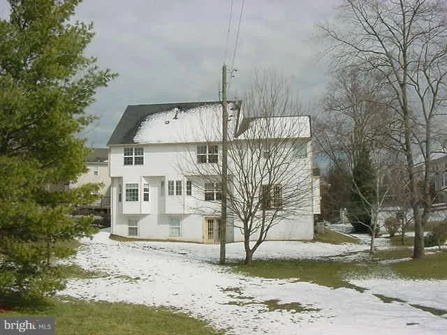 Photo of 10120 MAKELYS WAY