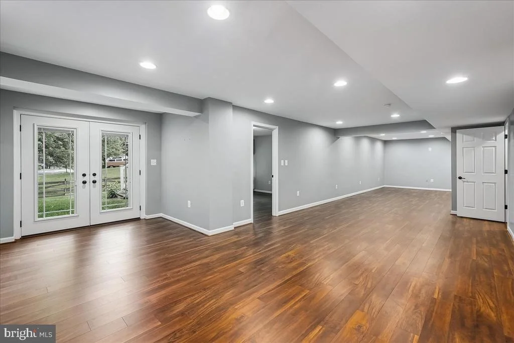 Photo of 320 N CONSTITUTION WAY