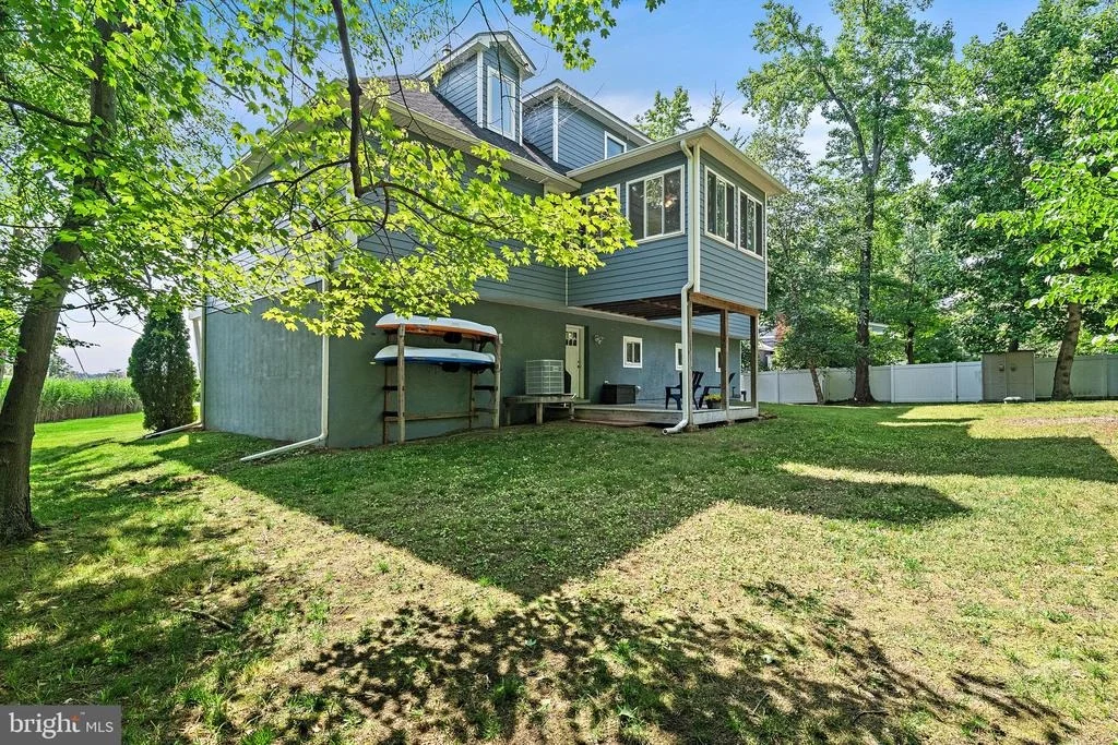 Photo of 621 HARBOR DRIVE
