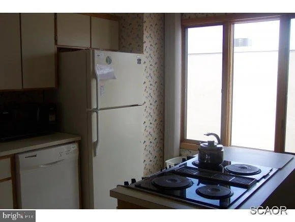 Photo of Unit 11 at 11 BEACH PEBBLE SQUARE