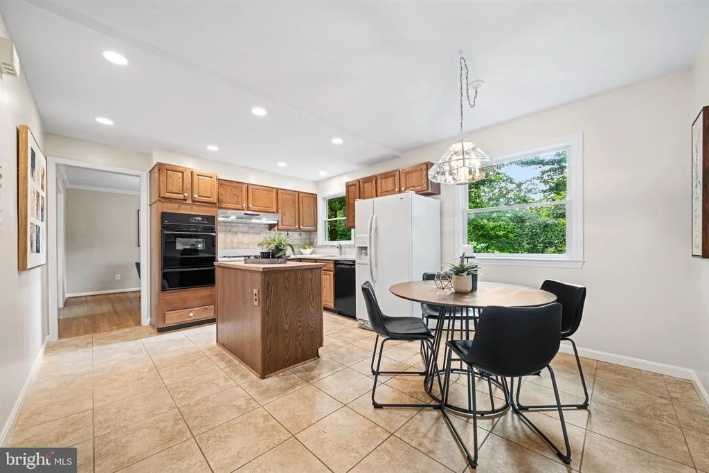 Photo of 8522 FAIRBURN DRIVE