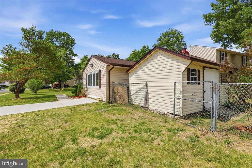 Photo of 10501 BEECHWOOD DRIVE