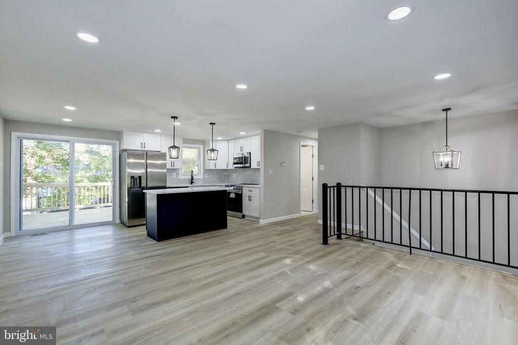 Photo of 1377 ROLLINGHOUSE DRIVE