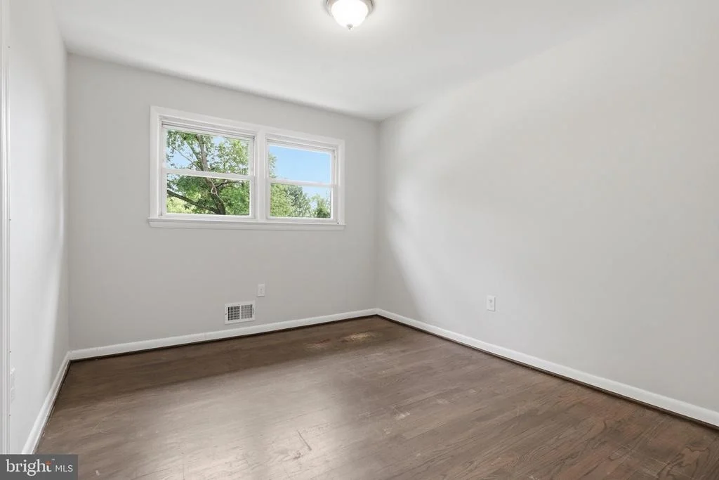 Photo of 6915 BRIARCLIFF DRIVE