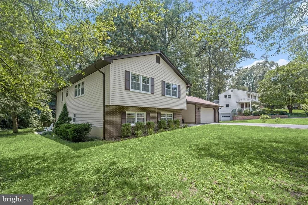 Photo of 111 STAUFFER ROAD