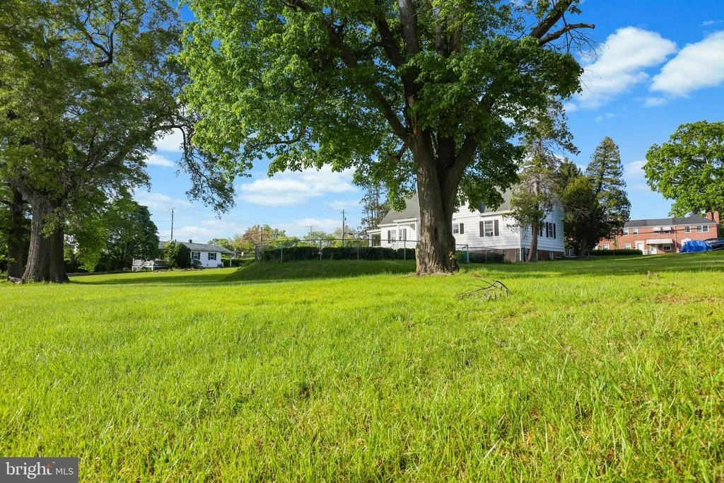 Photo of 2005 EASTERN BOULEVARD