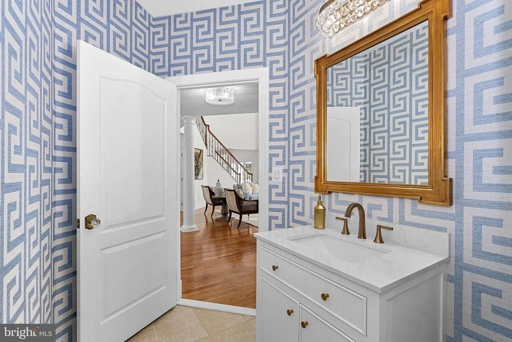 Photo of 15064 BARLOW DRIVE