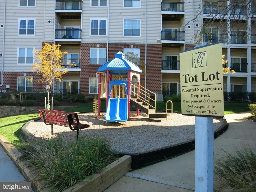 Photo of Unit 4316 at 1580 SPRING GATE DRIVE