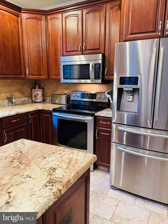 Photo of 13611 PERIMETER DRIVE