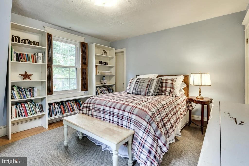 Photo of 122 OAK DRIVE