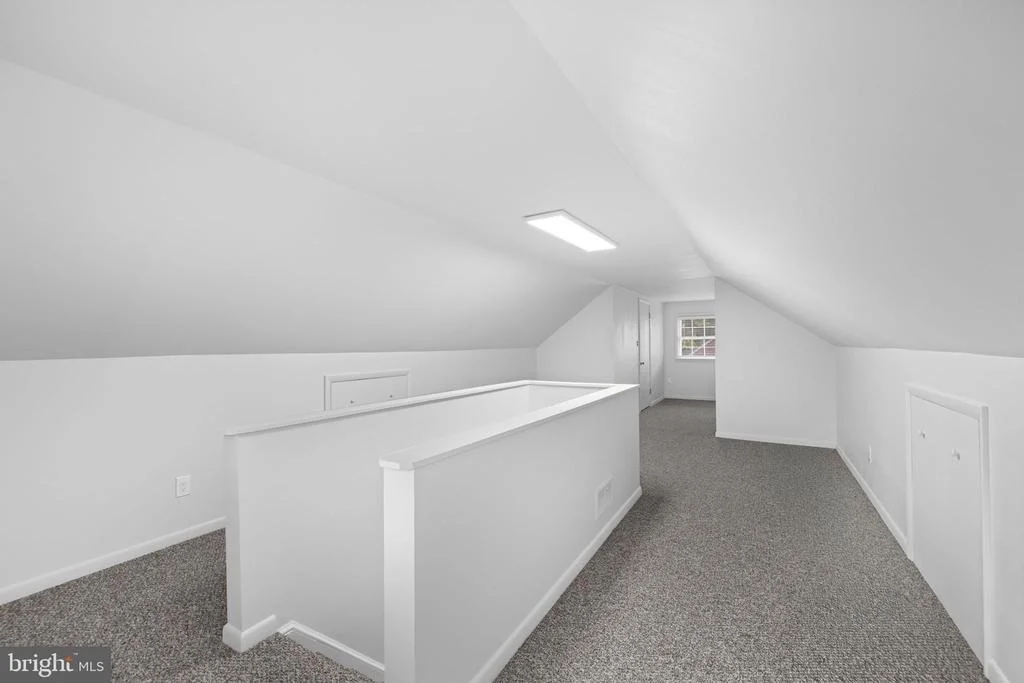 Photo of 8015 GLENDALE ROAD