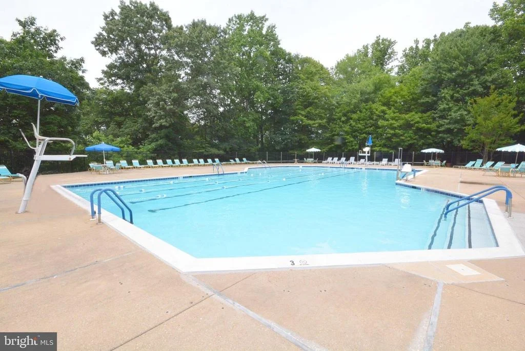 Photo of 804 COXSWAIN WAY