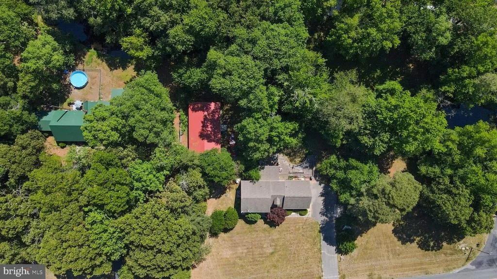 Photo of 28011 LINE ROAD