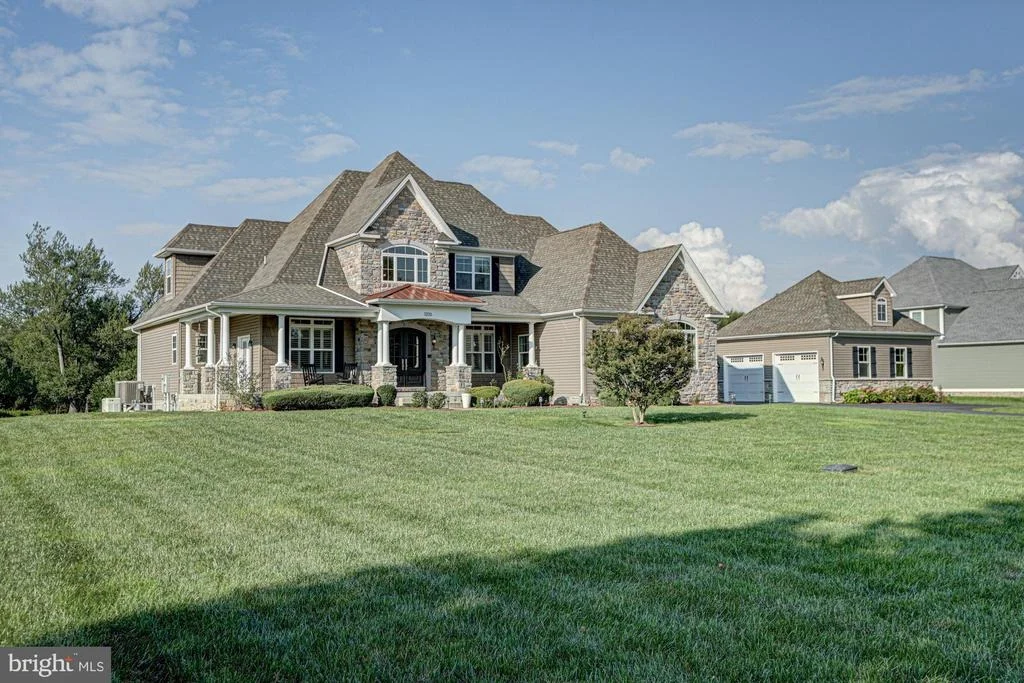 Photo of 1233 BUNKER HILL ROAD