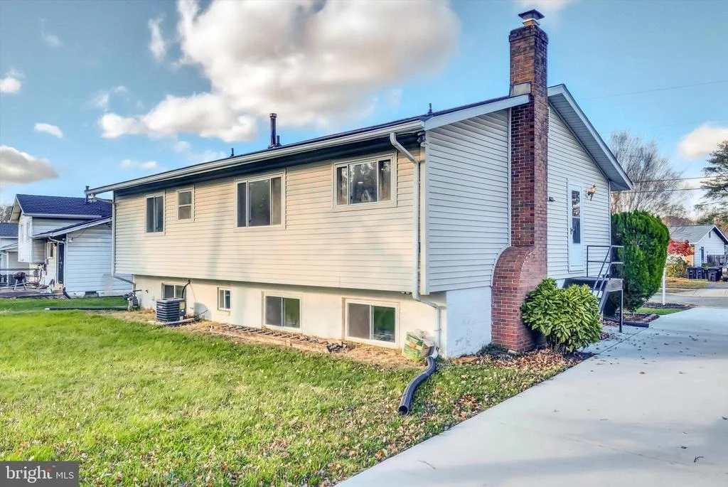 Photo of 4224 KINMOUNT ROAD