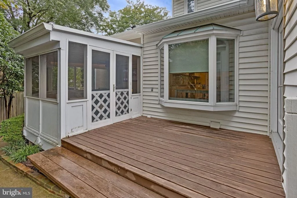 Photo of 910 ALLISON STREET