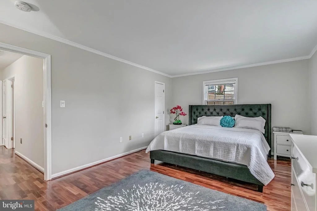 Photo of 2608 VILLAGE LANE