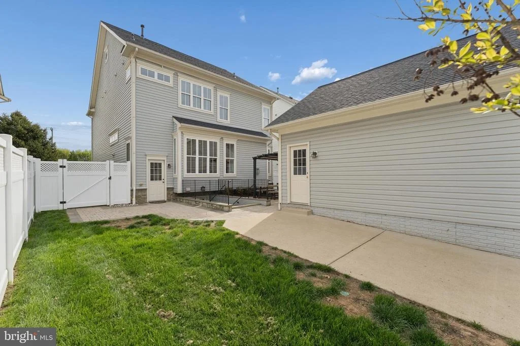 Photo of 23342 HIGBEE LANE