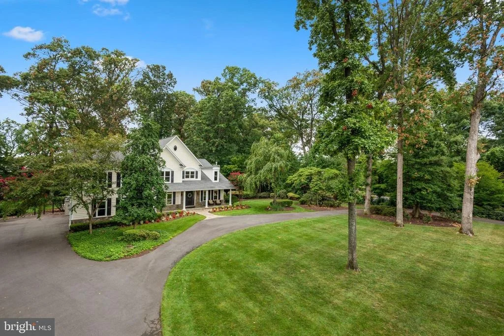 Photo of 1332 WINDY HILL