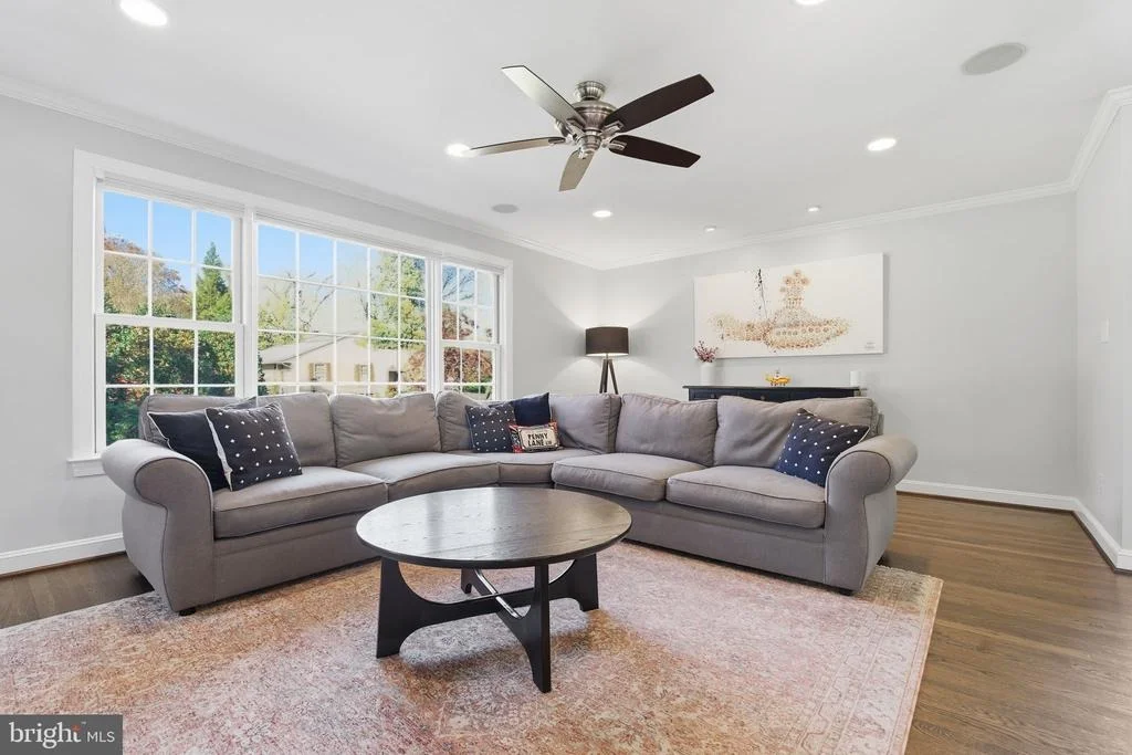 Photo of 214 PROVIDENCE ROAD