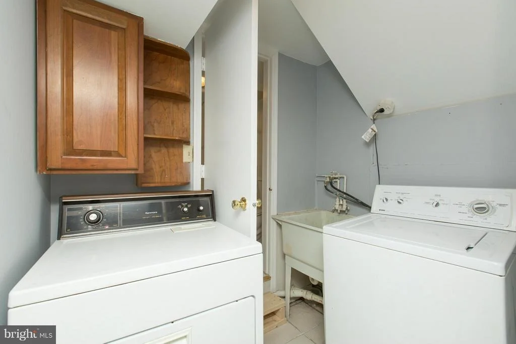 Photo of 1502 JAMES STREET