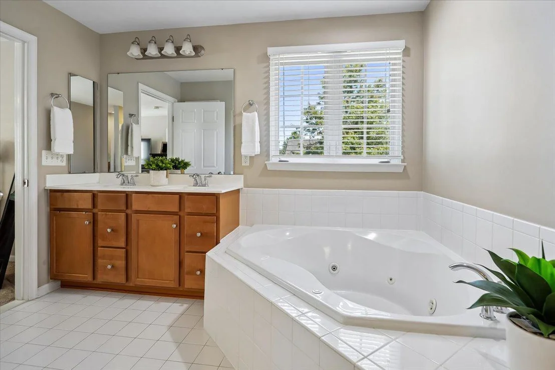 Photo of 42940 SPYDER PLACE