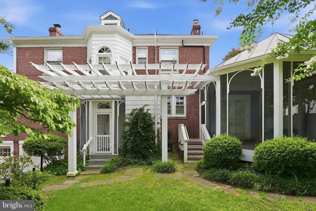 Photo of 1907 ROOKWOOD ROAD
