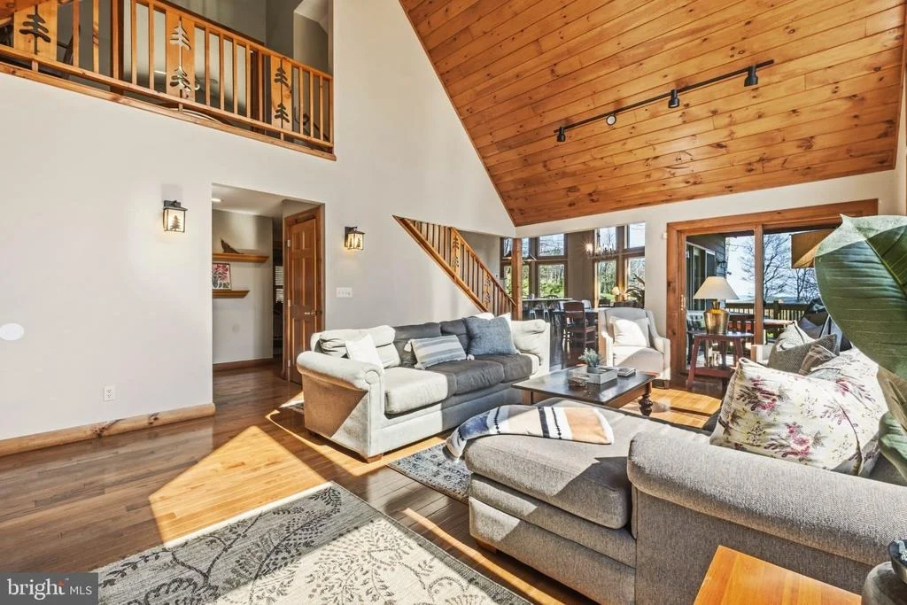 Photo of 206 HIGHLINE DRIVE