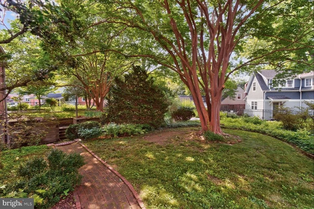 Photo of 702 MCNEILL ROAD