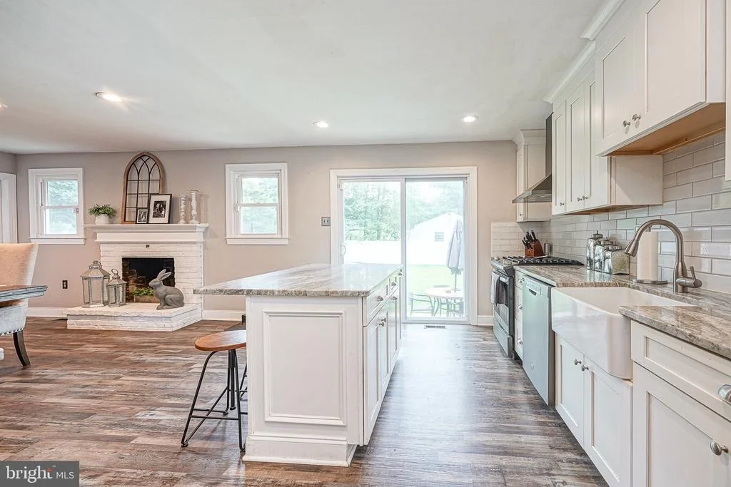 Photo of 2 BROADVIEW AVENUE