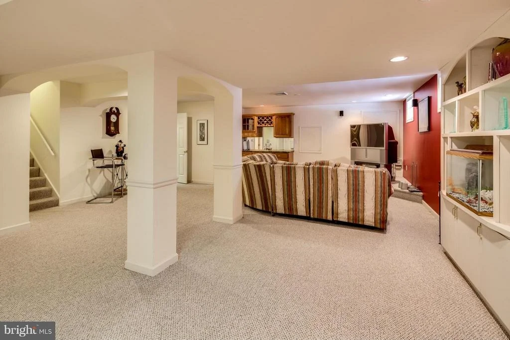 Photo of 6104 SHADED LEAF COURT