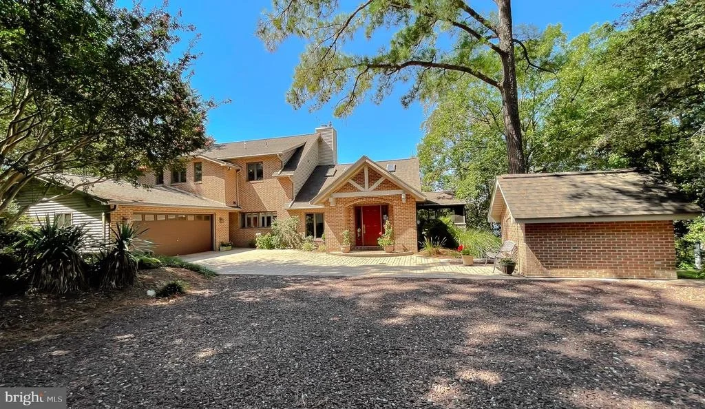 Photo of 369 DEER DRIVE