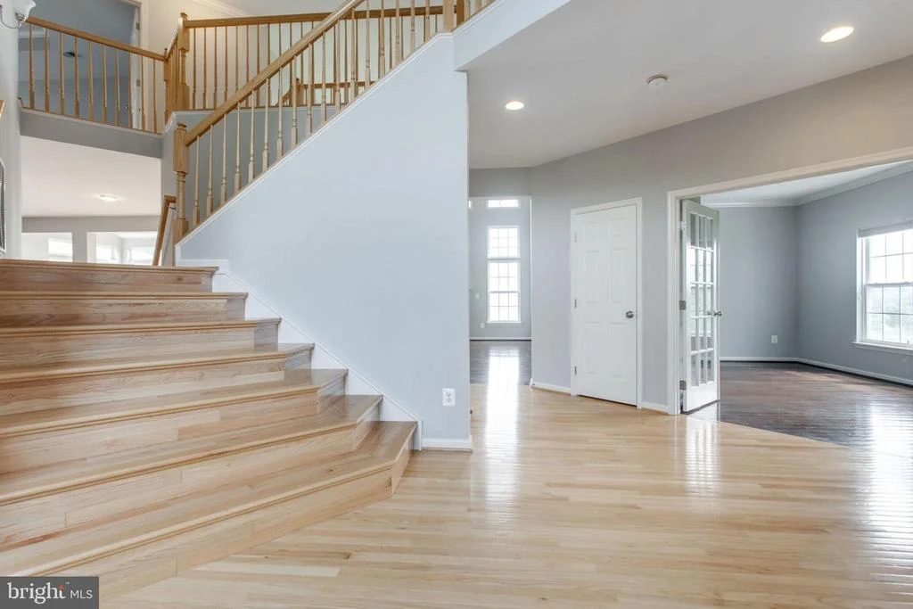 Photo of 6961 TANGLEWOOD DRIVE